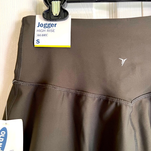 Old Navy High Waisted Soft Go Dry 7/8 Length Joggers The Woods Size Small NWT - Picture 5 of 6